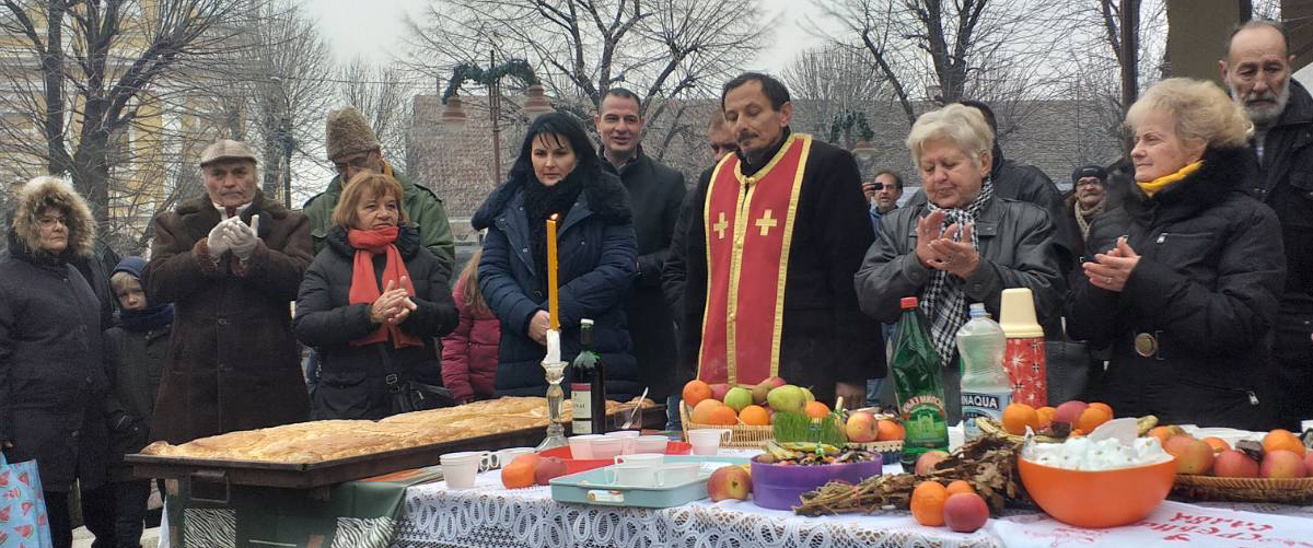 Tрадиционално ломљењe чеснице